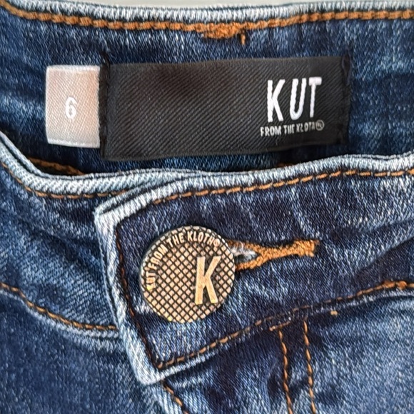 Kut from the Kloth Distressed High Rise Denim 6” Shorts size 6 - Picture 4 of 6